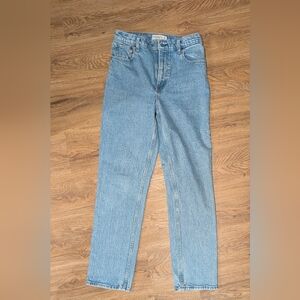 Abercrombie High Rise 90s Relaxed Straight Leg jean